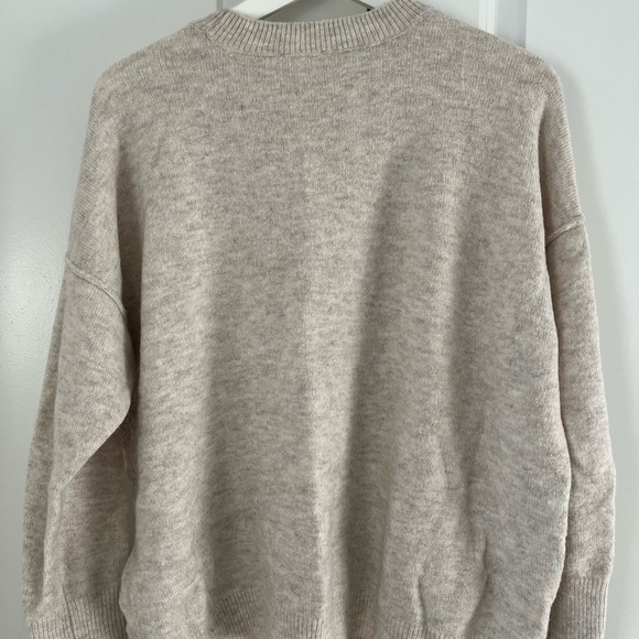 Sweater - Picture 2 of 4